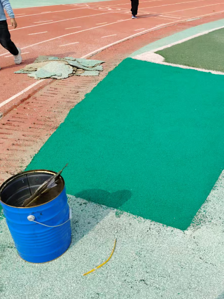 湛江球场翻新修补改造专项服务介绍